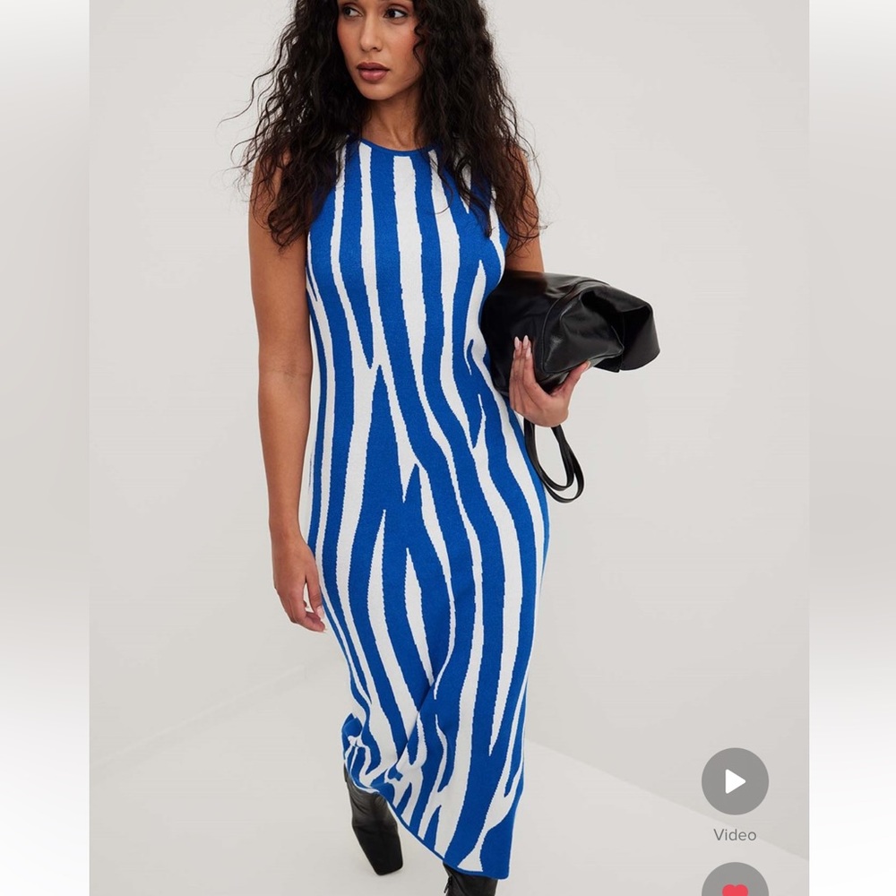 NA-KD Ribbed Fine Knitted Midi Dress